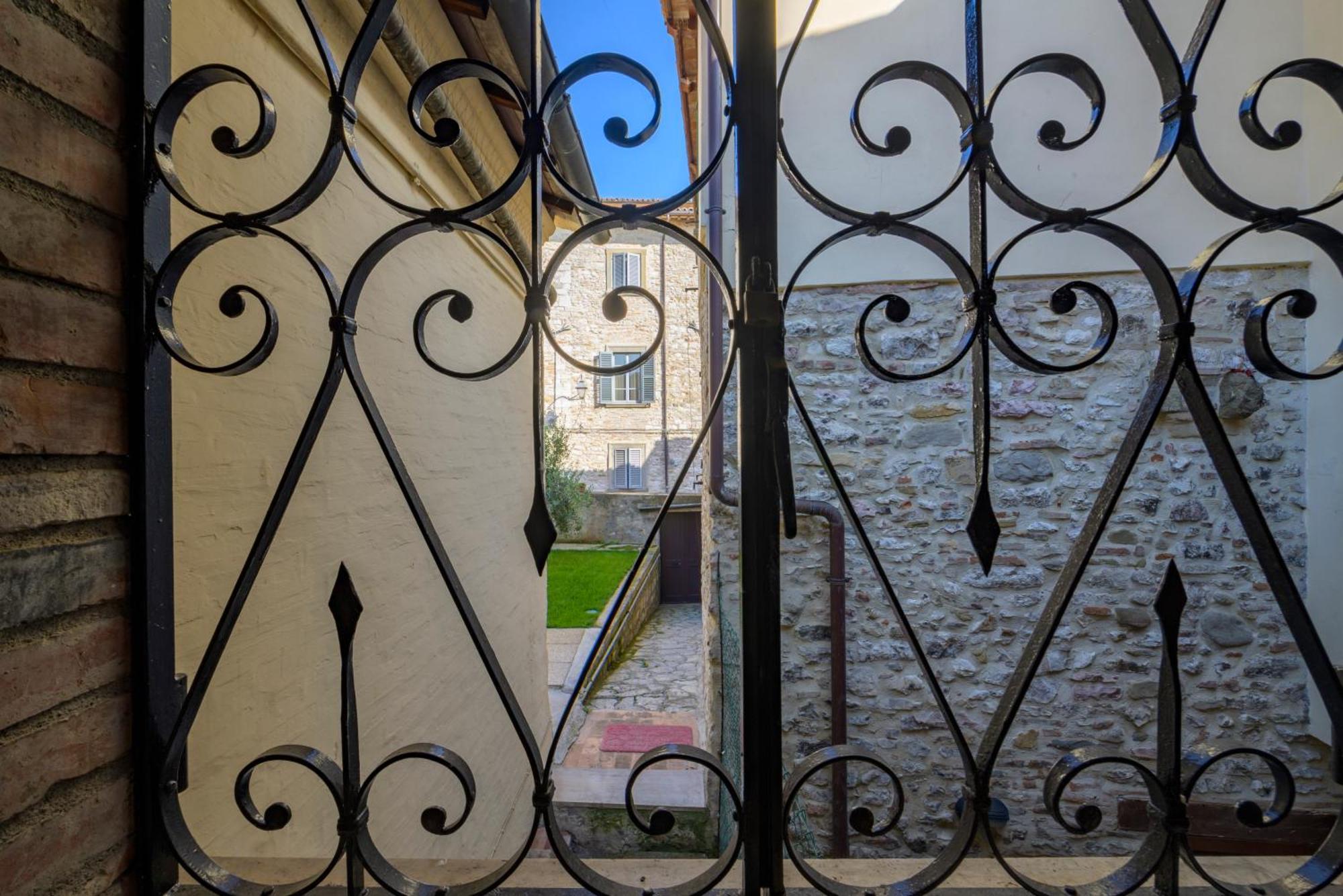 Via Mazzini 23A Διαμέρισμα Γκούμπιο Εξωτερικό φωτογραφία